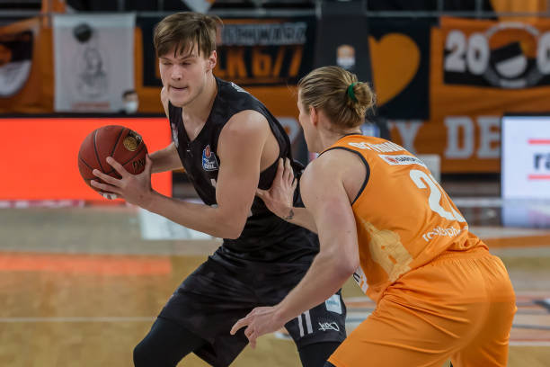 和全社会的 和全社会的