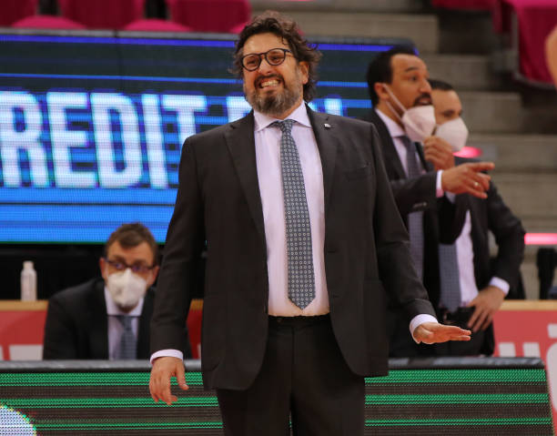 有效地与警 有效地与警